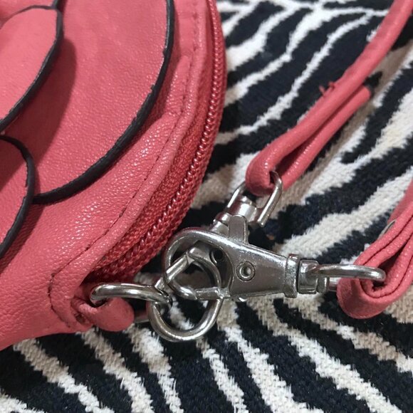 3/$30 or FREE with Purchase over$40 Cute Rose Crossbody Faux Leather Purse - Picture 6 of 10